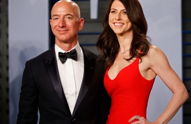 Dos de los divorcios más sonados de los últimos tiempos ocurrieron a personas que están dentro del top 5 de empresarios más ricos del mundo, nos referimos a Bill Gates y Melinda Gates, así como a Jeff Bezos y MacKenzie Bezos. Foto: Reuters