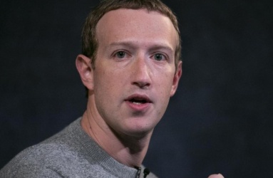 La fortuna de Mark Zuckerberg, el CEO de Facebook, enfrentó una perdida de aproximadamente 5 mil 900 millones de dólares tras el desplome de los mercados de Wall Street, adicional a los casi 7 mil mdd. Foto: AP 