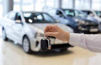 Las ventas mundiales de automóviles disminuirán hasta un 2 por ciento en 2022. Foto: iStock 