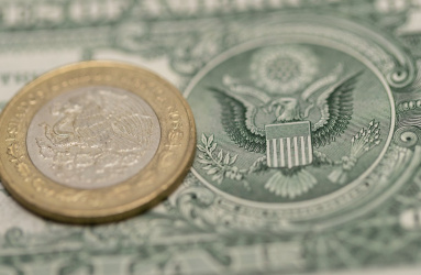 El tipo de cambio rompió la barrera de los 19.80 pesos. Ayer el dólar cerró la sesión en $19.77 pesos. Foto: iStock