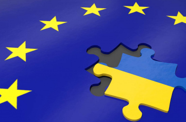 El presidente ucraniano, Volodímir Zelenski, entregó un formulario sobre la adhesión a la Unión Europea. Foto: iStock 