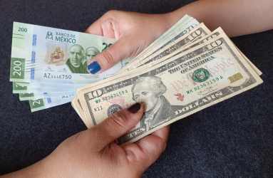 Cambio de dólares a pesos mexicanos